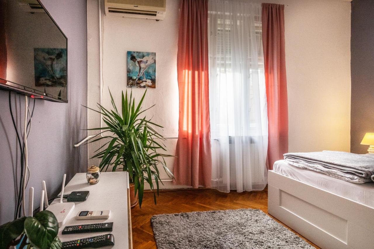 Neimar Apartment With Great Wi-Fi And Free Parking Белград Екстер'єр фото